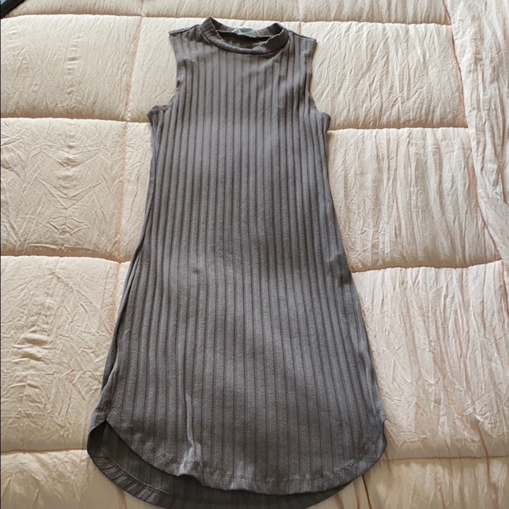 a dress size M